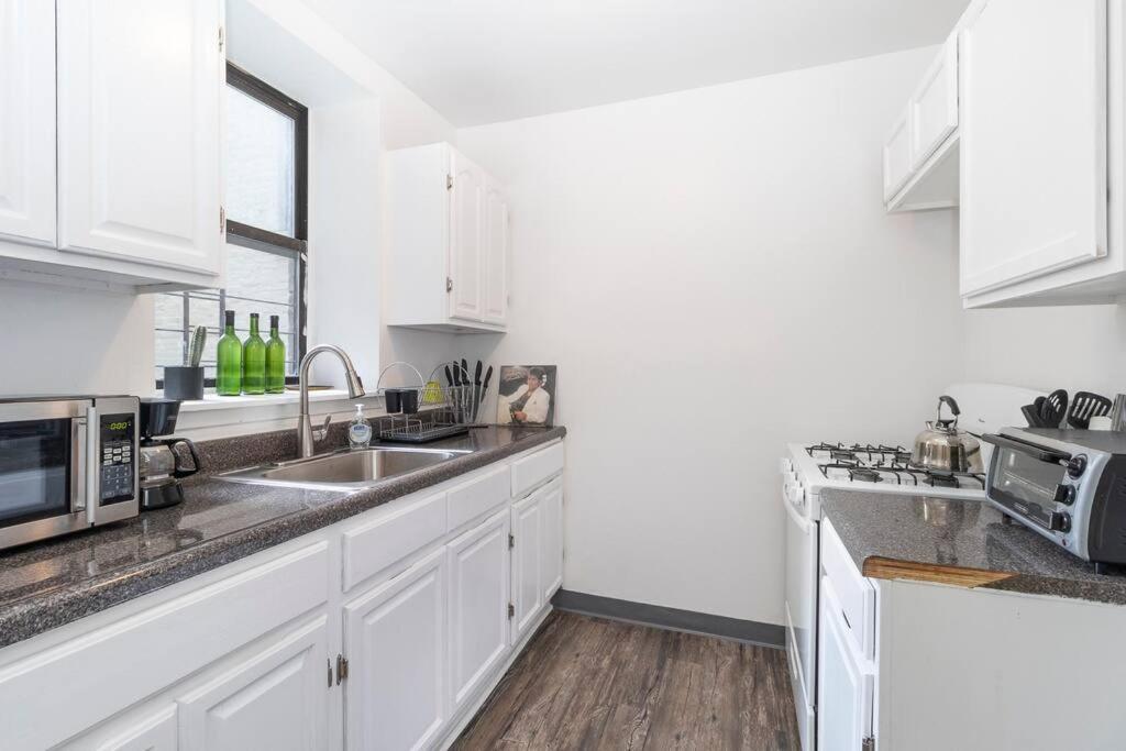 2Bed Bliss By Central Park North New York Exteriér fotografie
